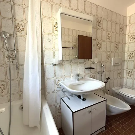 Mayenzett 41 * לויקרבאד